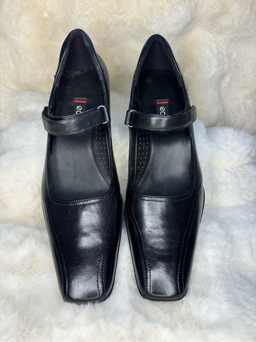 NWB ECCO London Mary Jane Women Black Leather Heels